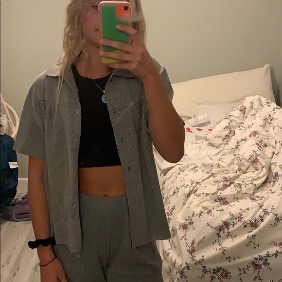 Button up - Picture 2 of 4